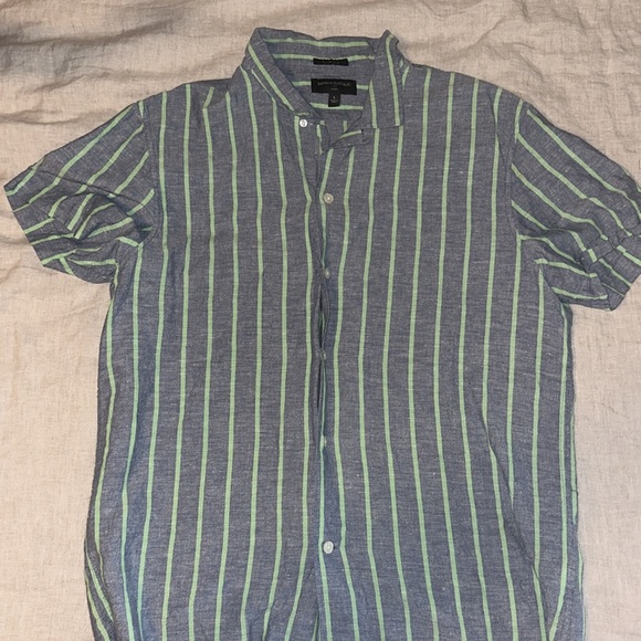Banana Republic Striped Camp Shirt - Slim Fit (L) - Picture 2 of 4